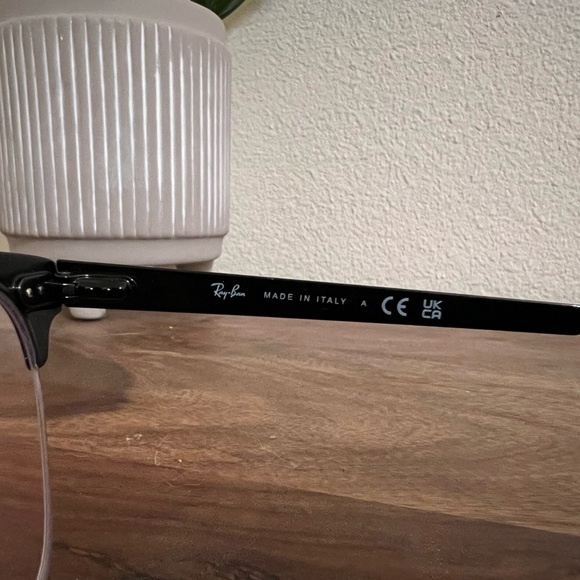 Ray-Ban Rimless Wayfarer - Picture 4 of 7